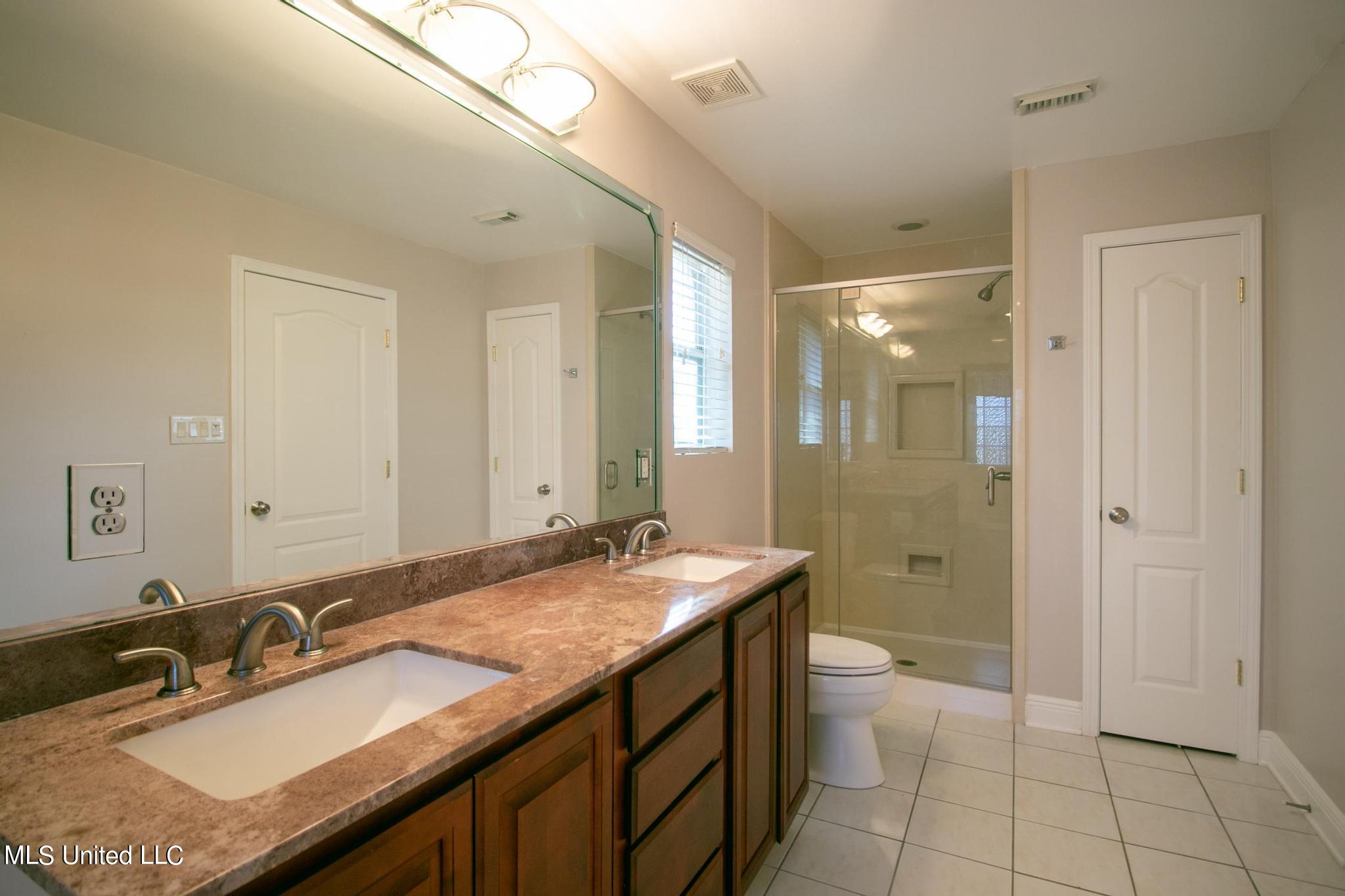 6904 Southwind Drive Biloxi, MS 39532 - Photo 15 of 23 6904 Southwind-17015