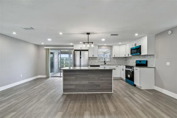 $2,100 | 3800 Darlington Road, Holiday, FL 34691