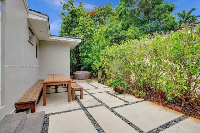 $1,545,000 | 5620 Alhambra Circle, Coral Gables, FL 33146