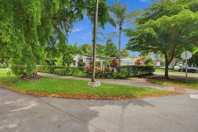 $1,545,000 | 5620 Alhambra Circle, Coral Gables, FL 33146