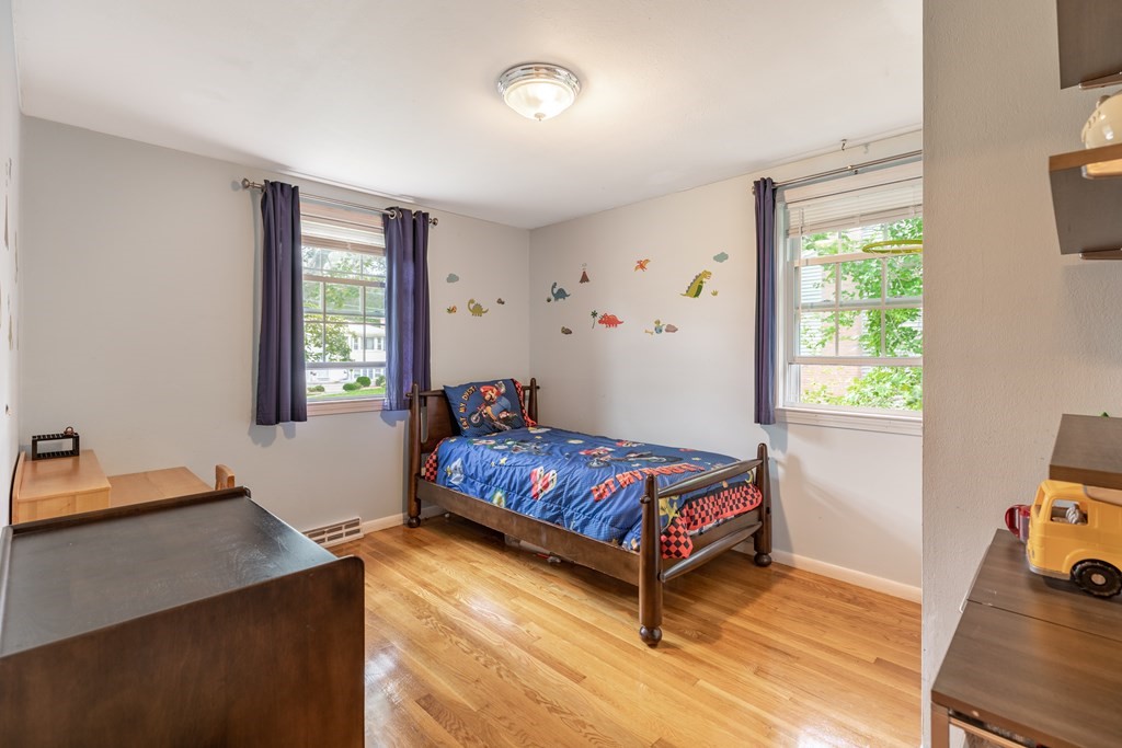 15 Westgate Road Framingham, MA 01701 - Photo 7 of 15 Gallery Image 7