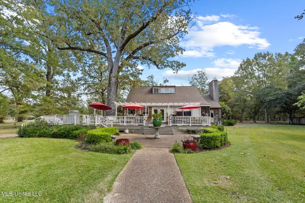 $725,000 | 111 Arrowhead Trail, Brandon, MS 39047