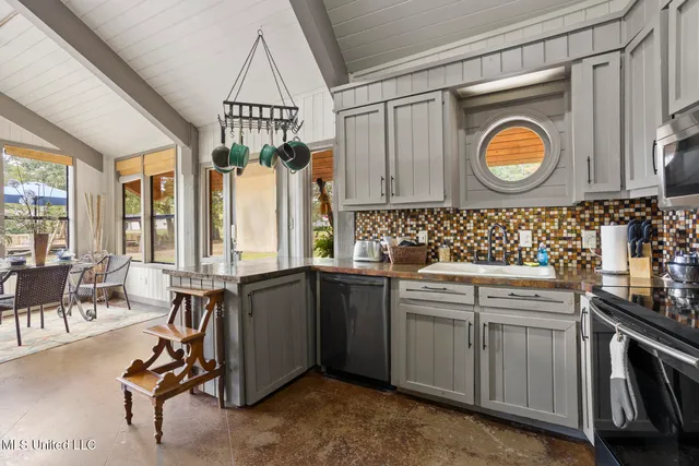 $750,000 | 111 Arrowhead Trail, Brandon, MS 39047