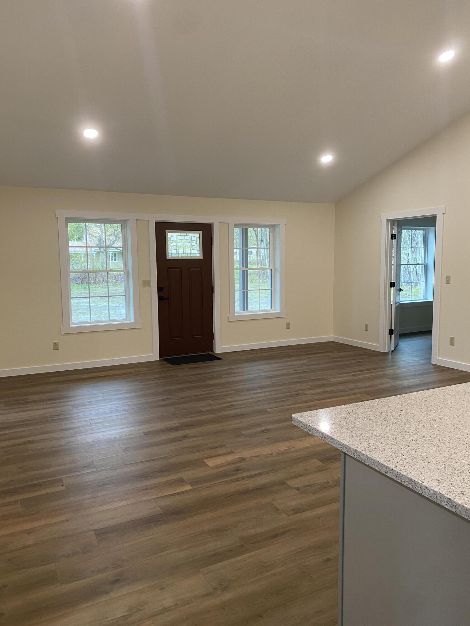 454 Rugar Street Plattsburgh, NY 12901 - Photo 10 of 21 Gallery Image 10