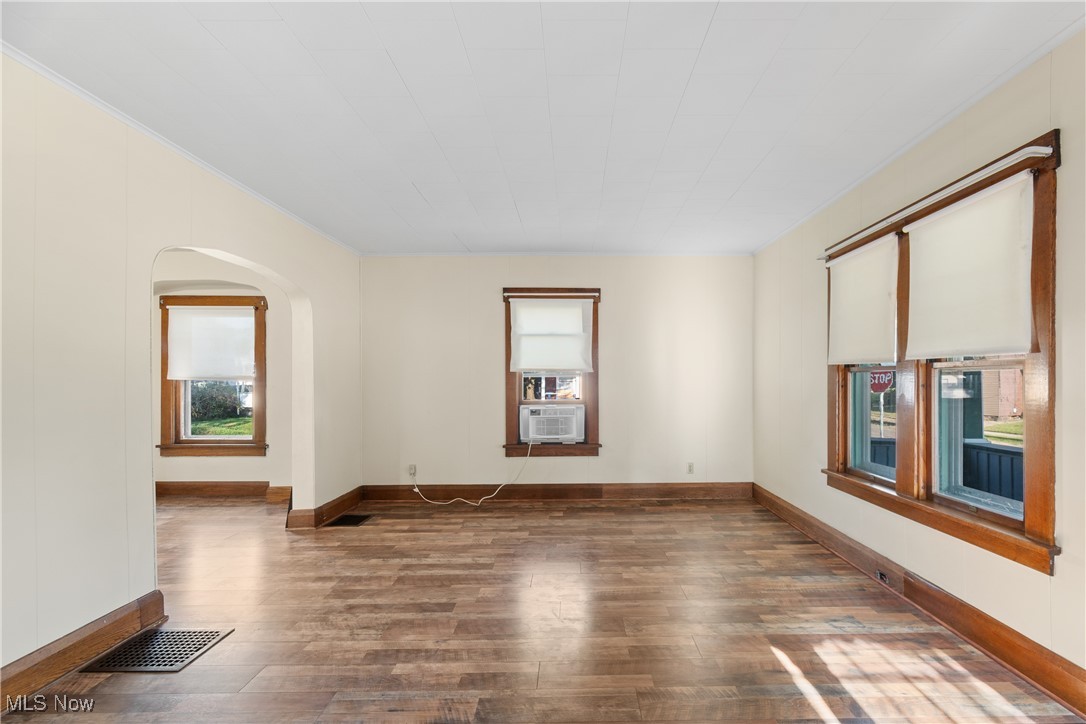 631 Walnut Road Southwest Massillon, OH 44647 - Photo 11 of 26 Gallery Image 11