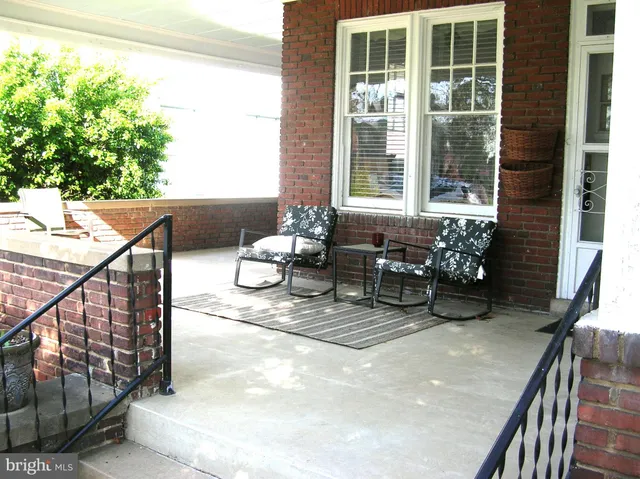 a view of an outdoor space with seating area
