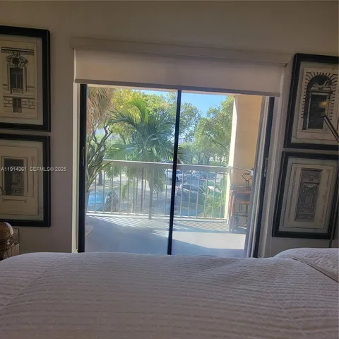 $2,000 | 8180 Geneva Court, Unit 219, Doral, FL 33166