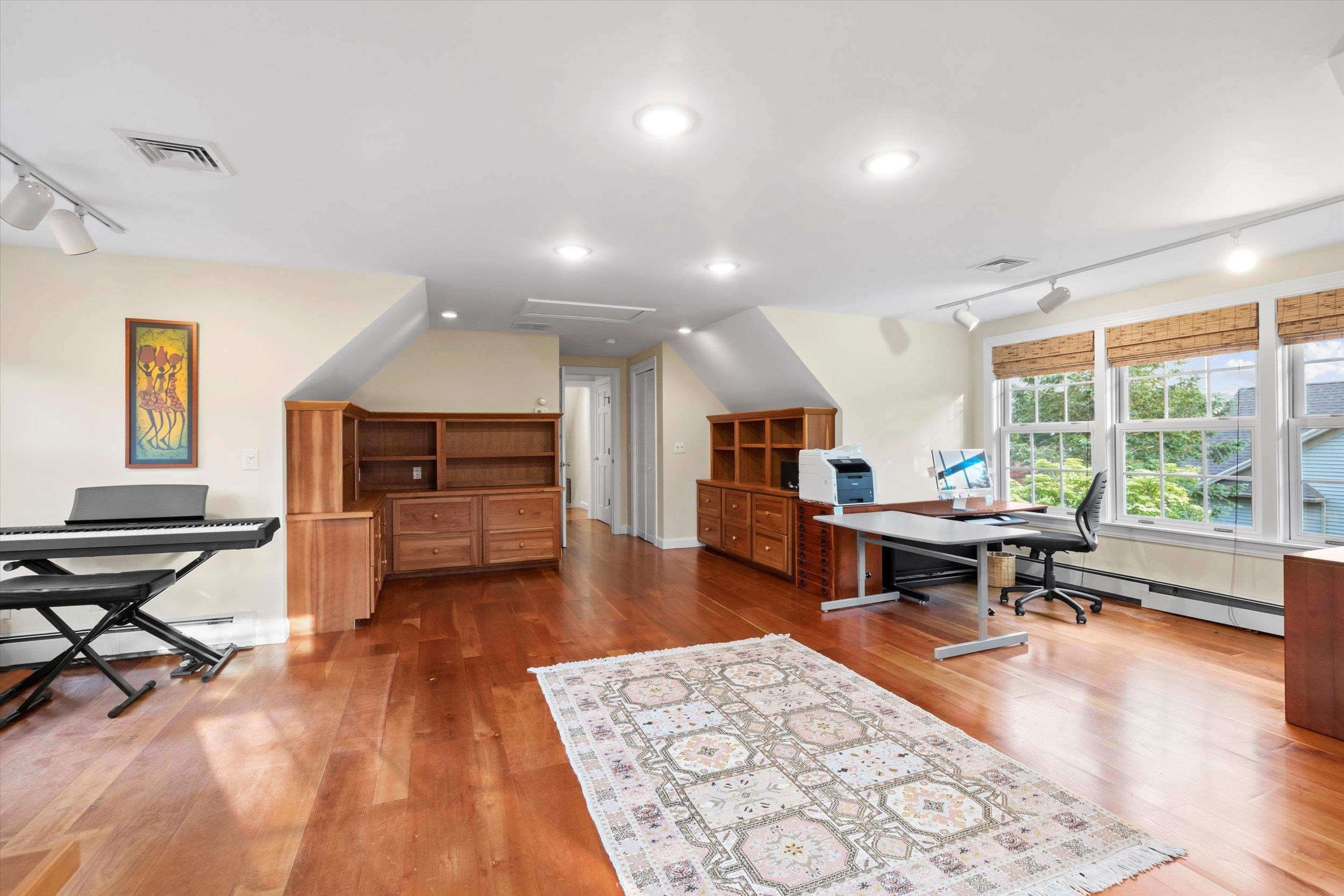 10 Eagle Drive Newmarket, NH 03857 - Photo 11 of 40