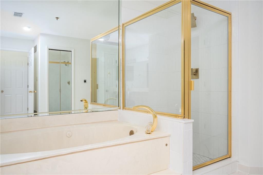 3203 Lenox Road Northeast, Unit 28 Atlanta, GA 30324 - Photo 17 of 37