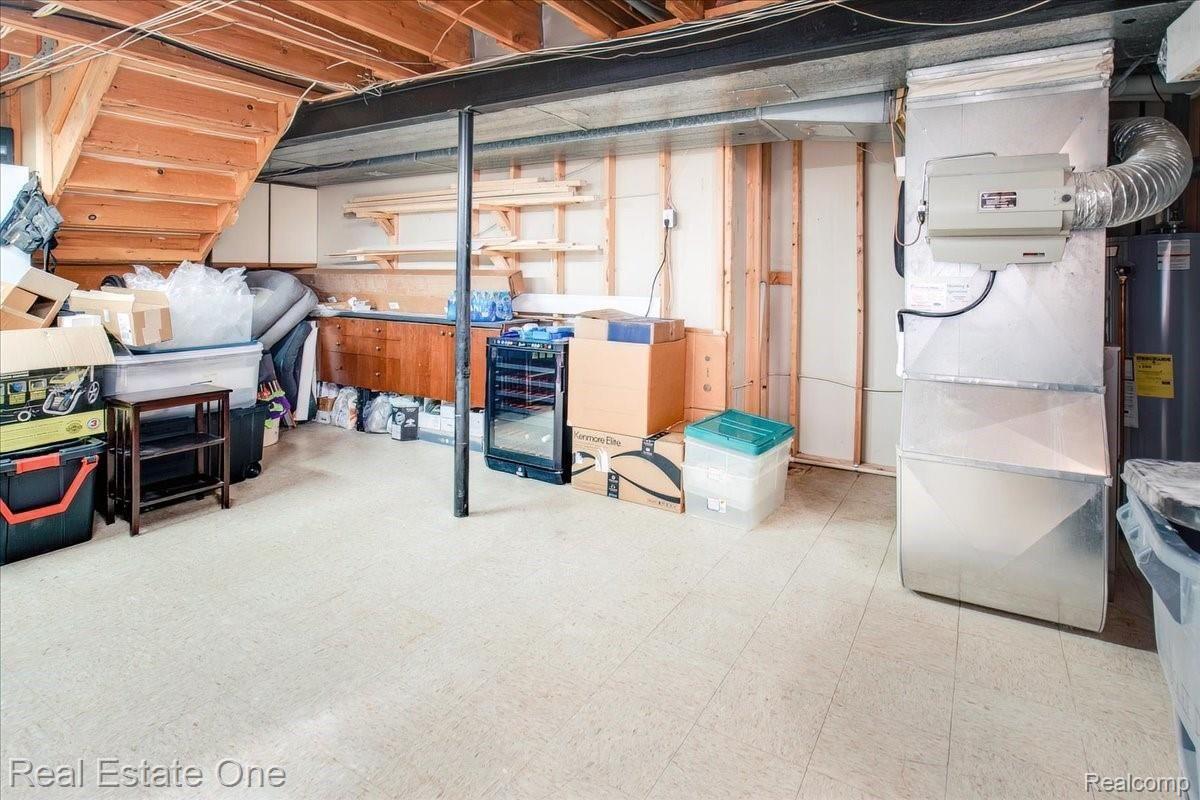 451 Lake Forest Road Rochester, MI 48309 - Photo 73 of 97 New high efficiency furnace