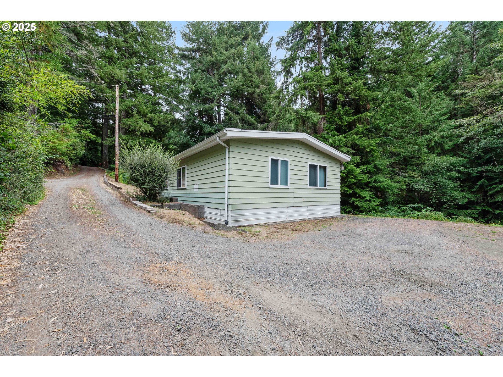 62974 Shinglehouse Road Coos Bay, OR 97420 - Photo 4 of 29 Gallery Image 4