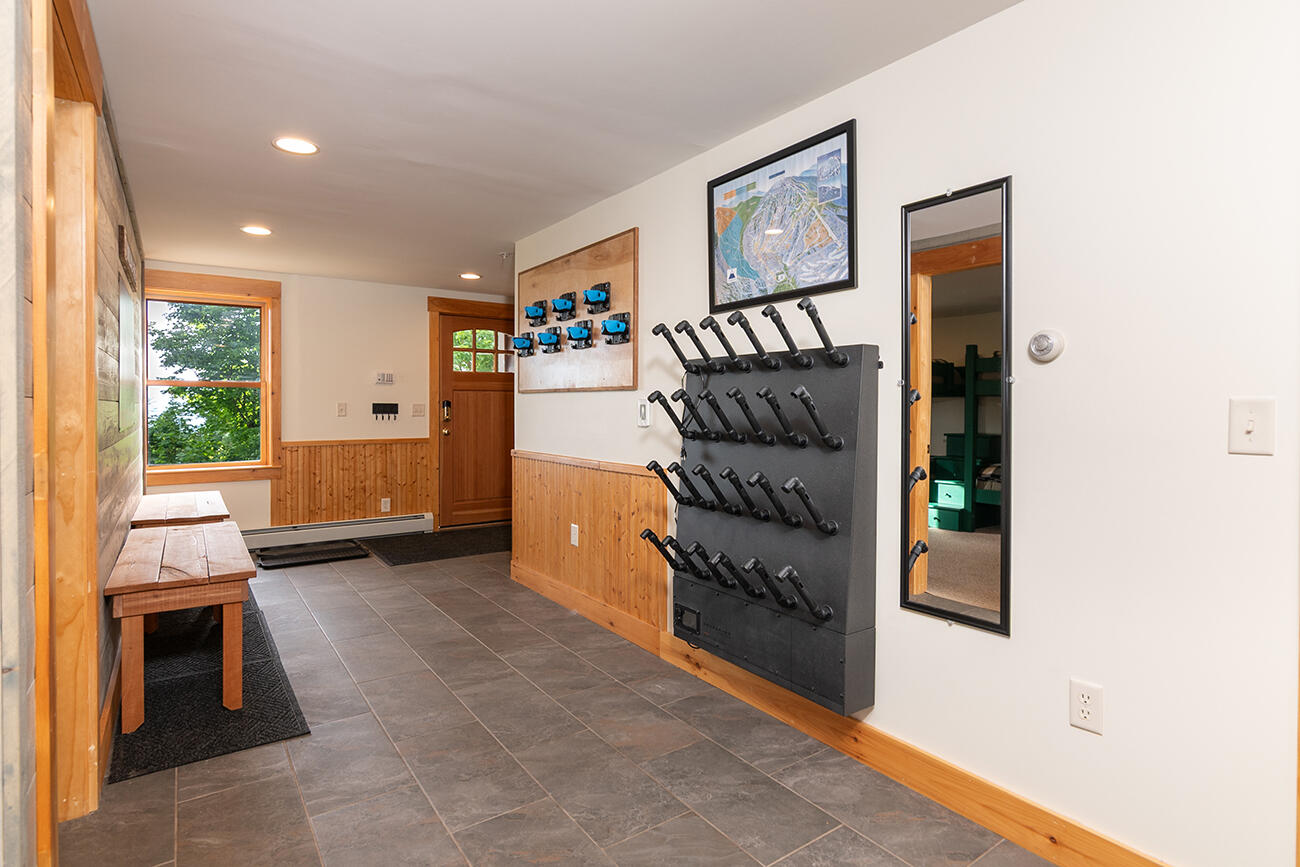 7022 Hardwood Ridge Road, Unit 7022 Kingfield, ME 04947 - Photo 16 of 31 Mudroom