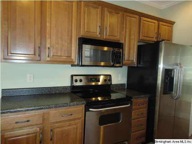 1121 Weybridge Road Pelham, AL 35124 - Photo 10 of 31