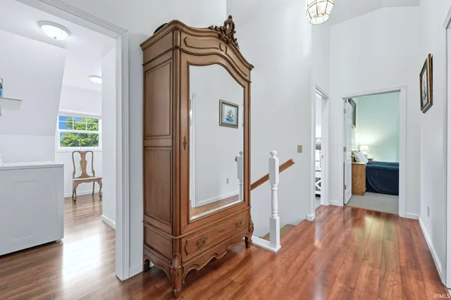 $585,000 | 1425 East 700 South, Wolcottville, IN 46795