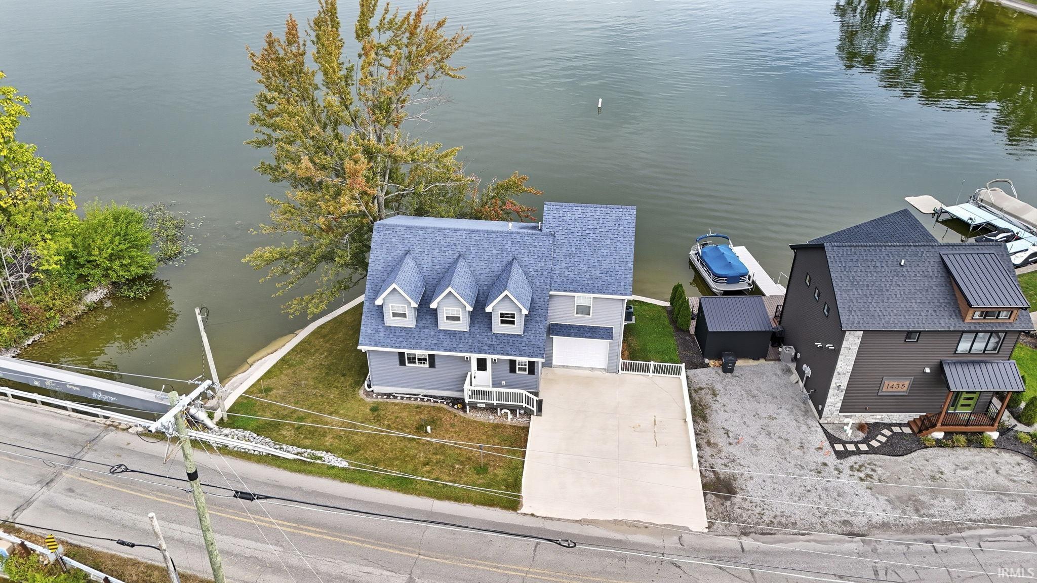 1425 East 700 South Wolcottville, IN 46795 - Photo 3 of 36