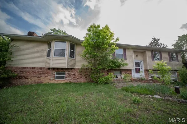 $205,000 | 7754 Liberty School Road, Leslie, MO 63056