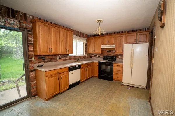 $205,000 | 7754 Liberty School Road, Leslie, MO 63056