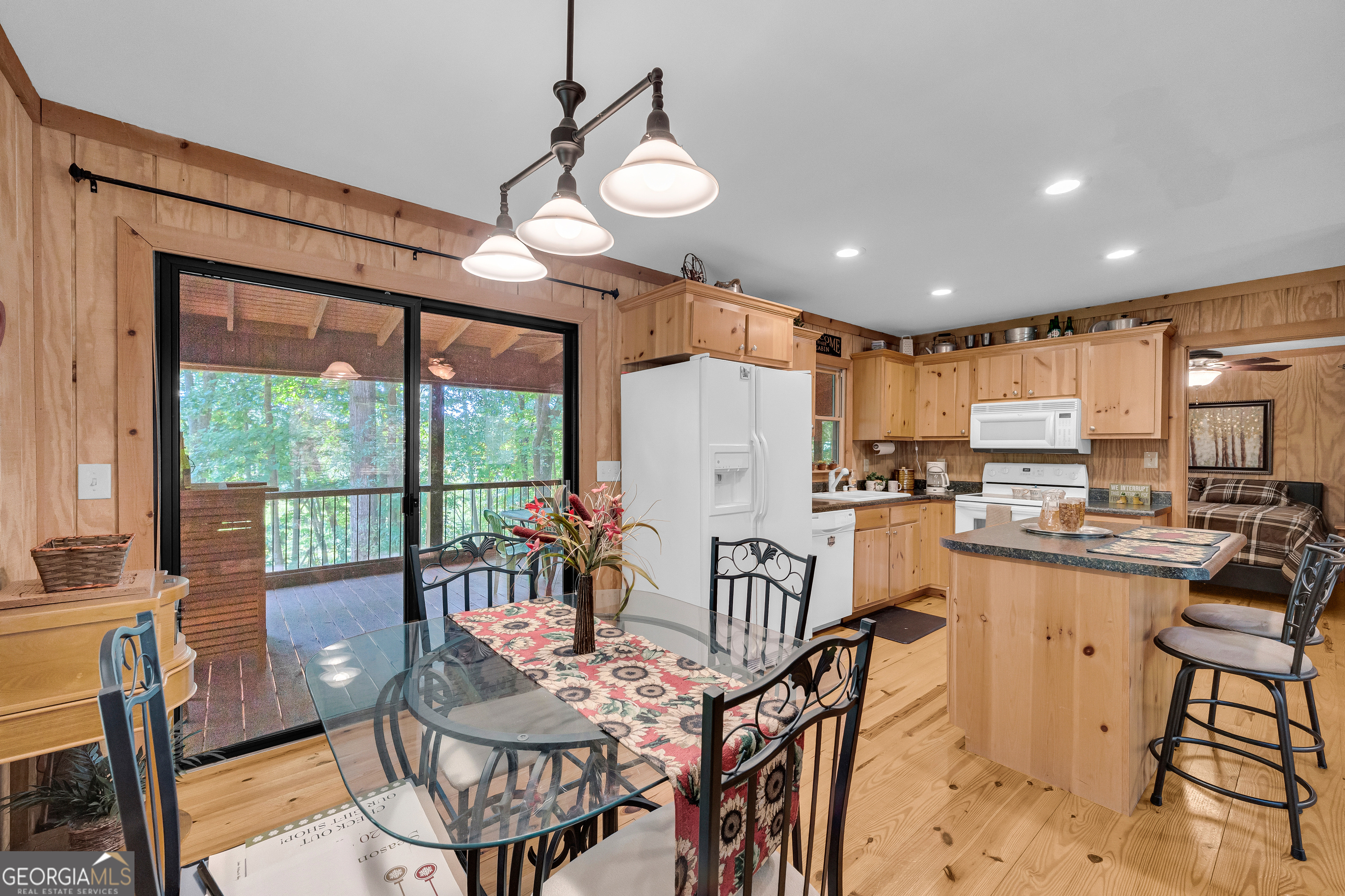 148 Lakeside Hills Road Martin, GA 30557 - Photo 12 of 54