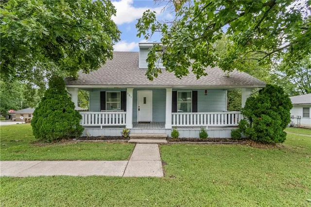 $190,000 | 301 Clark Street, Richmond, MO 64085