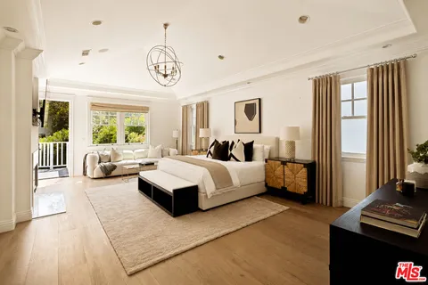 $5,995,000 | 867 Wellesley Avenue, Los Angeles, CA 90049