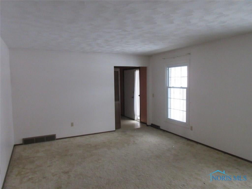 1207 Winghaven Road Maumee, OH 43537 - Photo 2 of 22 Gallery Image 2