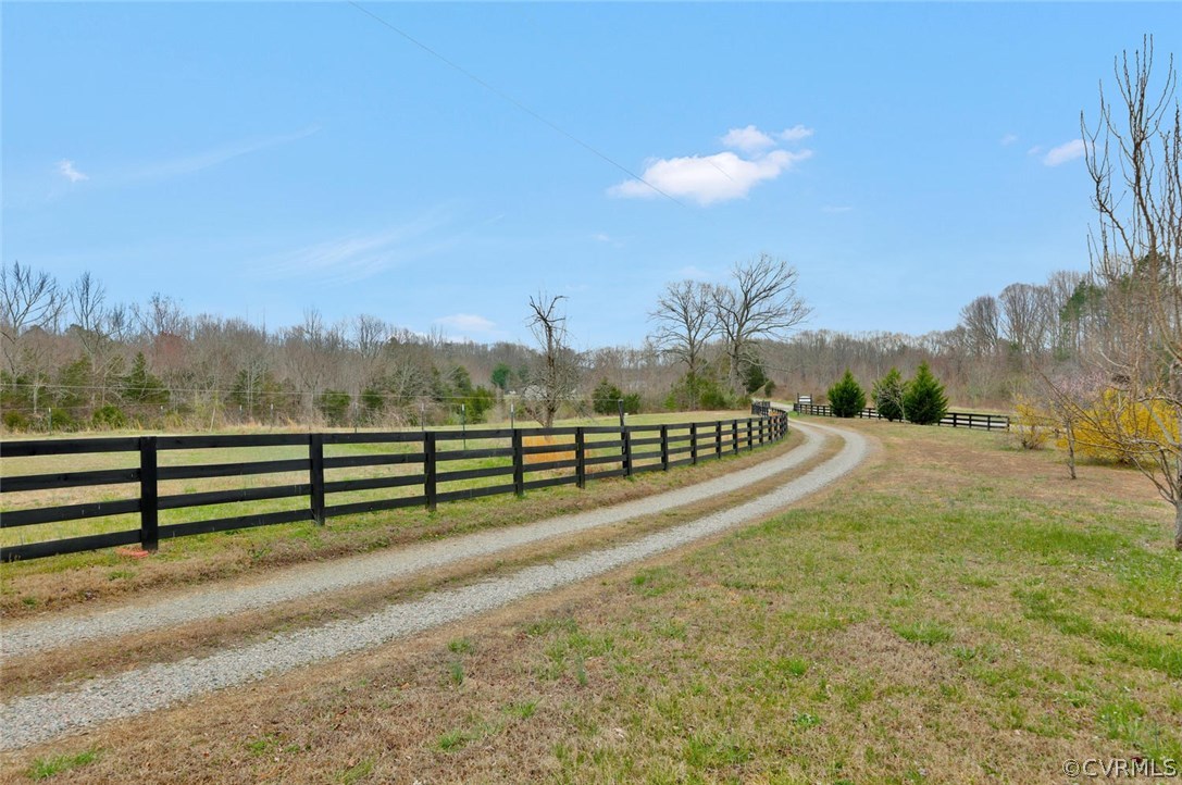 1850 Nichols Road Powhatan, VA 23139 - Photo 7 of 34 Gallery Image 7