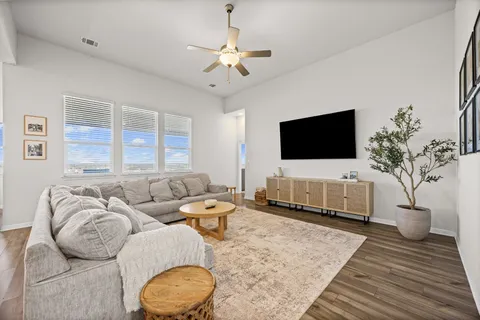 $575,000 | 369 Sue Peaks Loop, Dripping Springs, TX 78620