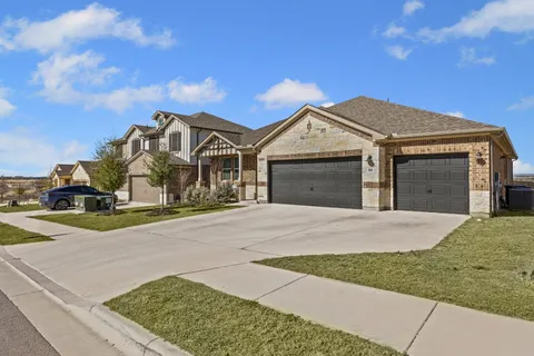 $575,000 | 369 Sue Peaks Loop, Dripping Springs, TX 78620