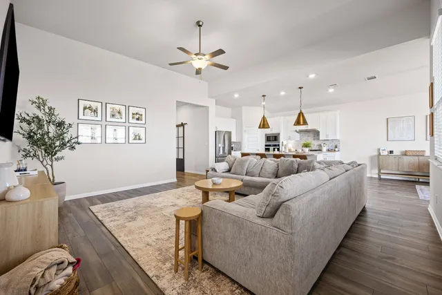 $575,000 | 369 Sue Peaks Loop, Dripping Springs, TX 78620