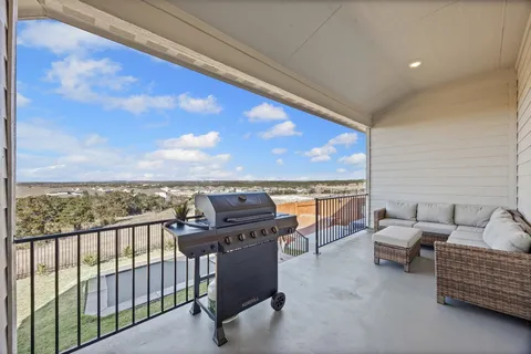 $575,000 | 369 Sue Peaks Loop, Dripping Springs, TX 78620