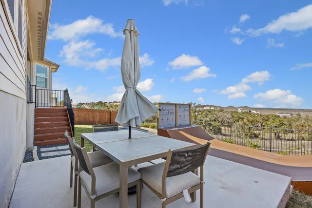 $575,000 | 369 Sue Peaks Loop, Dripping Springs, TX 78620