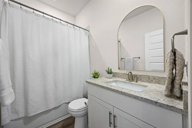 $575,000 | 369 Sue Peaks Loop, Dripping Springs, TX 78620