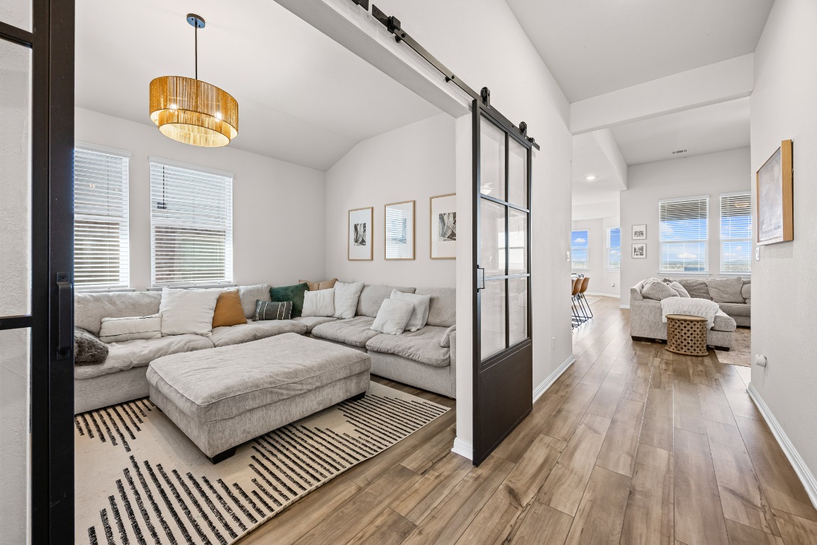 369 Sue Peaks Loop Dripping Springs, TX 78620 - Photo 8 of 38