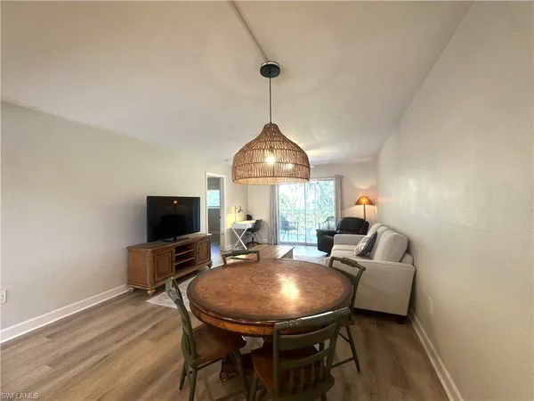 $2,000 | 2375 Naples Trace Circle, Unit 7, Naples, FL 34109