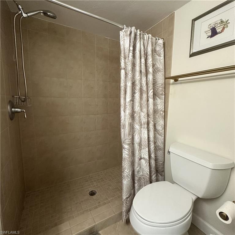 2375 Naples Trace Circle, Unit 7 Naples, FL 34109 - Photo 18 of 28