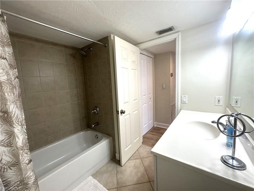 2375 Naples Trace Circle, Unit 7 Naples, FL 34109 - Photo 22 of 28