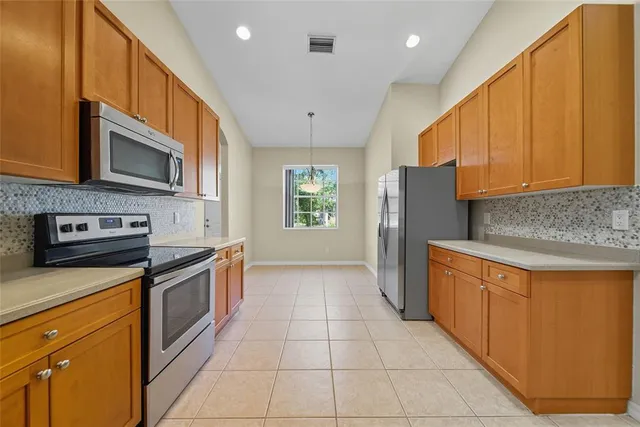 $429,000 | 11724 Holly Creek Drive, Riverview, FL 33569