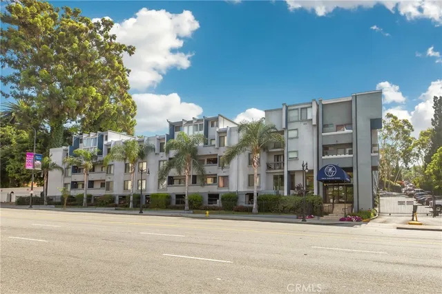 $630,000 | 1940 North Highland Avenue, Unit 3, Los Angeles, CA 90068