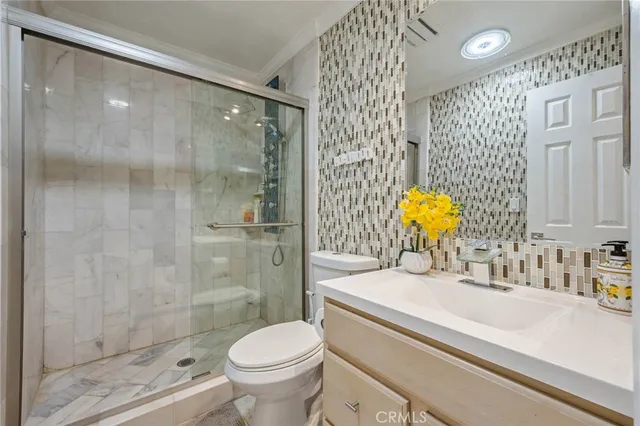 $630,000 | 1940 North Highland Avenue, Unit 3, Los Angeles, CA 90068