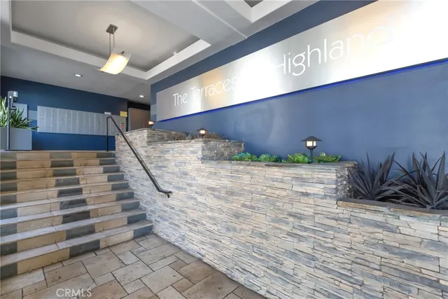 $630,000 | 1940 North Highland Avenue, Unit 3, Los Angeles, CA 90068