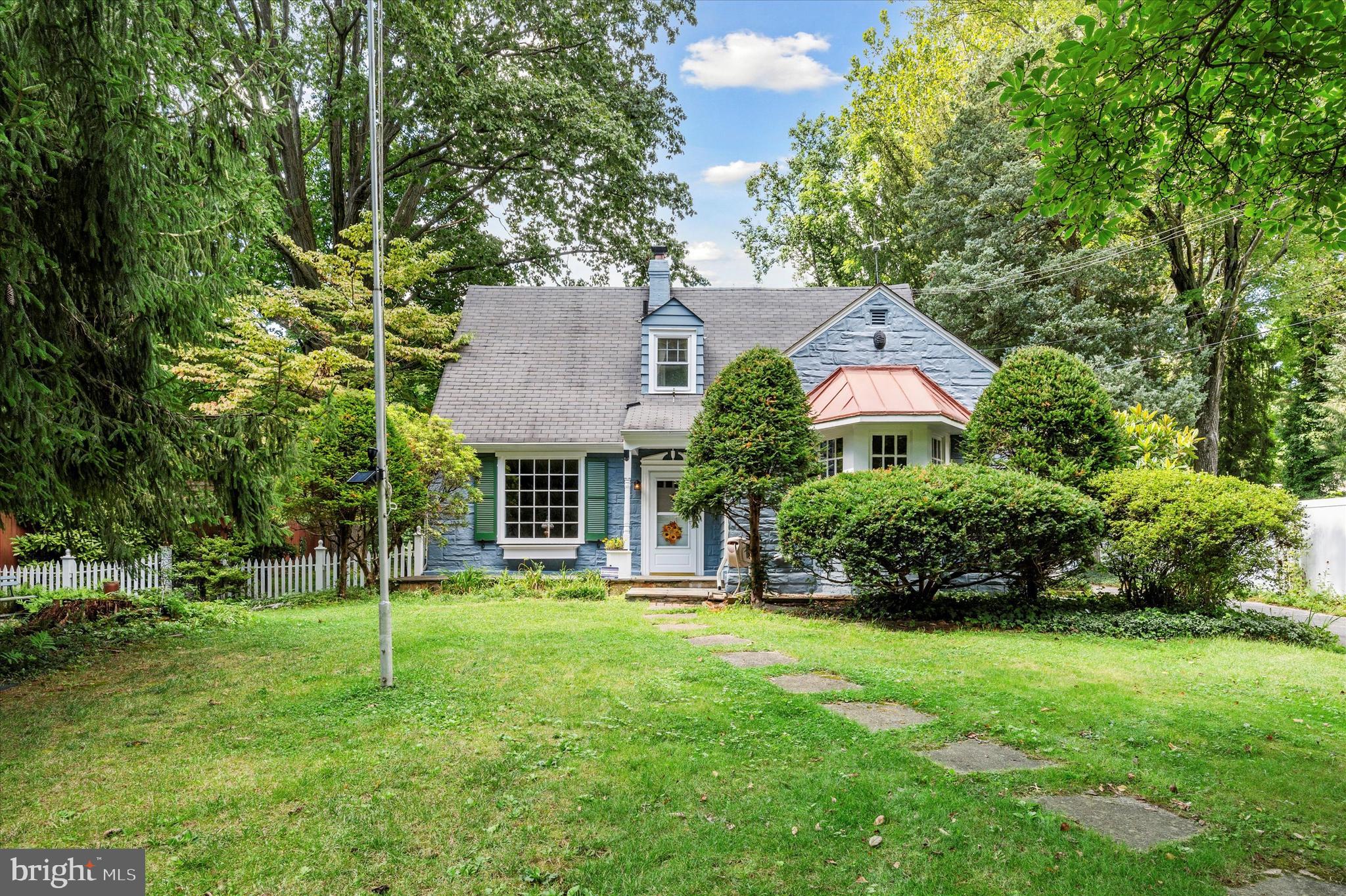 1305 Providence Road Secane, PA 19018 - Photo 1 of 35