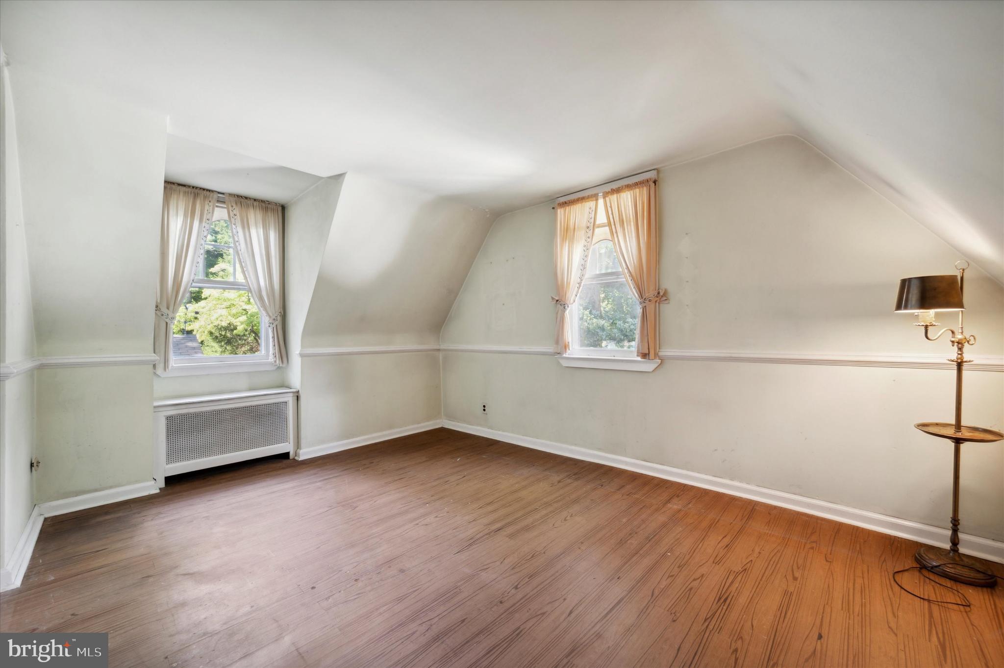 1305 Providence Road Secane, PA 19018 - Photo 29 of 35 2nd Fl Bedroom 1