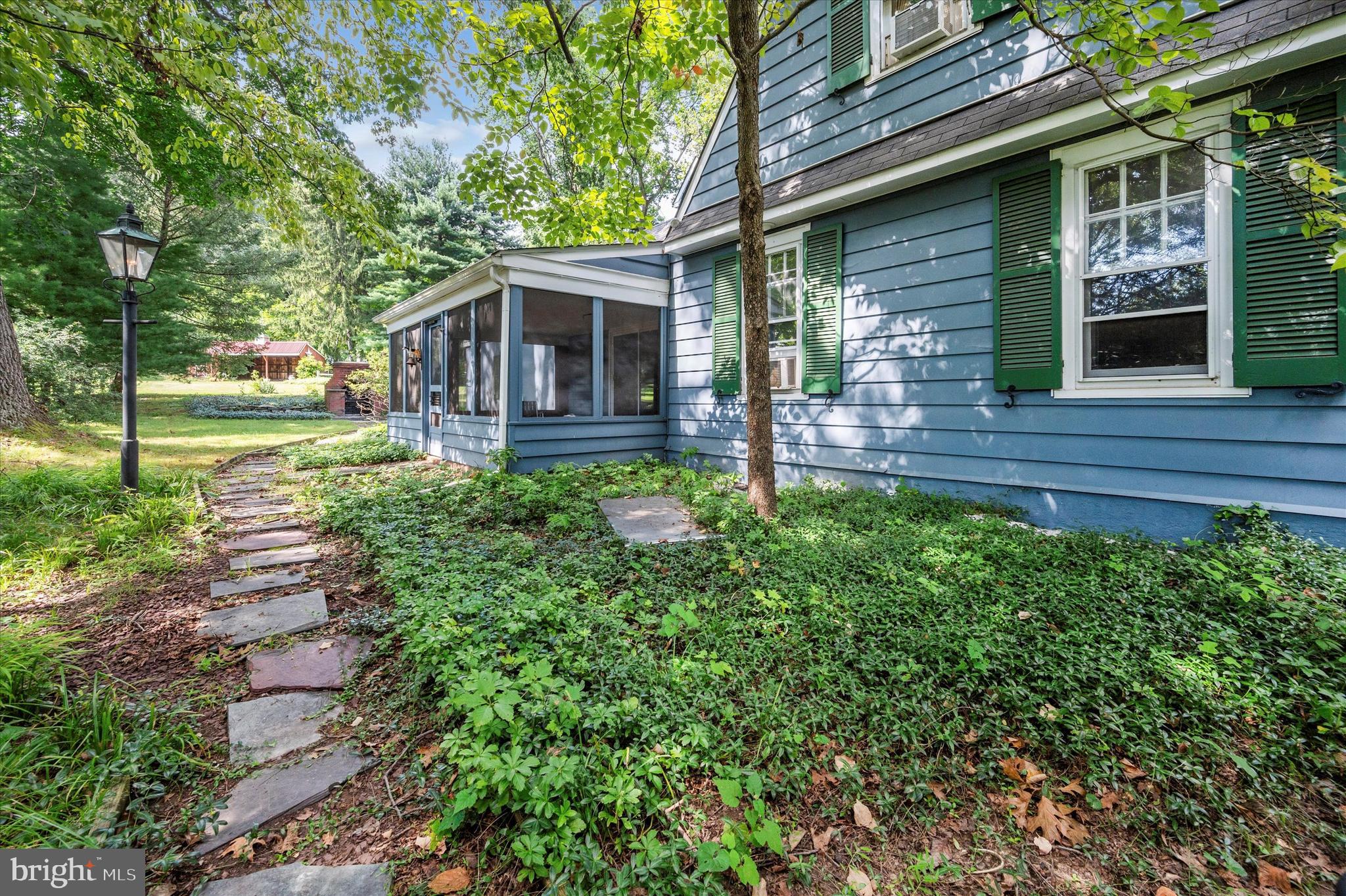 1305 Providence Road Secane, PA 19018 - Photo 5 of 35