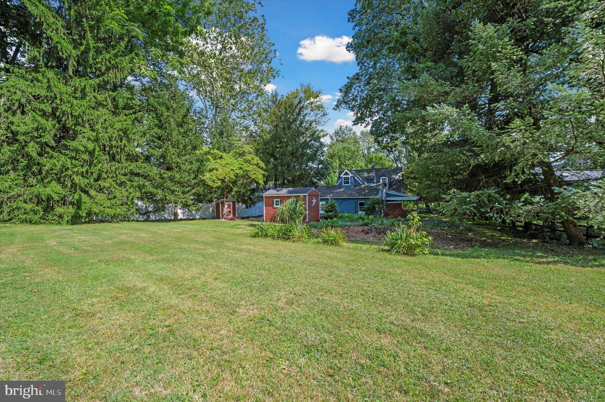 1305 Providence Road Secane, PA 19018 - Photo 8 of 35