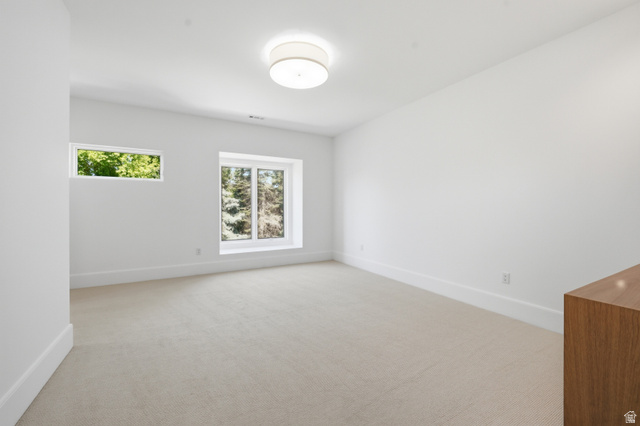 8037 Royal Lane Sandy, UT 84093 - Photo 47 of 72
