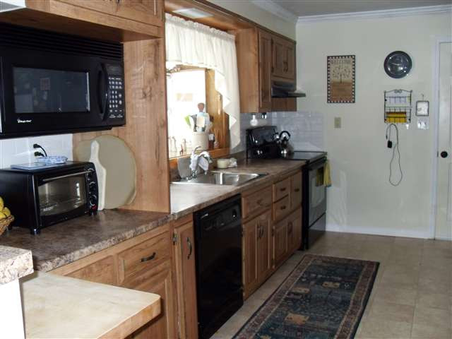 1 Robin Lane Rensselaer, NY 12144 - Photo 5 of 11 Photo 5