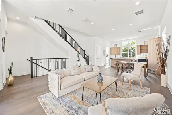 $494,990 | 2855 Decker Pl., Houston, TX 77003