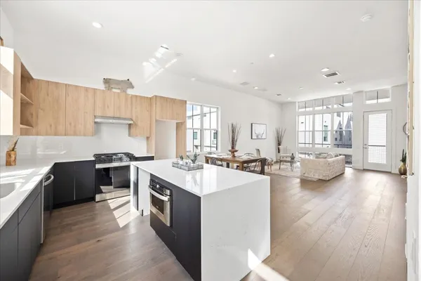 $494,990 | 2855 Decker Pl., Houston, TX 77003