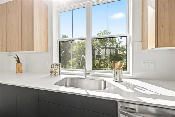 $494,990 | 2855 Decker Pl., Houston, TX 77003