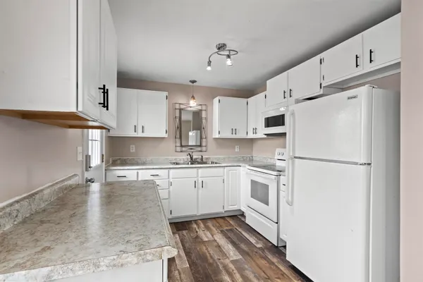 $268,000 | 1204 East Park Hills Drive, Appleton, WI 54915